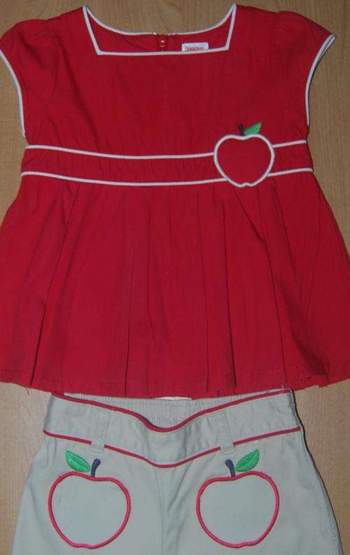 GYMBOREE Girls Apple Prep 2 piece excellent used condition 2 years old!