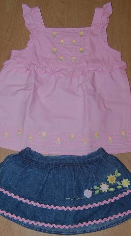 Gymboree sunflower fields set, 2 years old!!