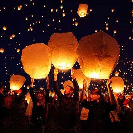 SKY LANTERNS (YELLOW)