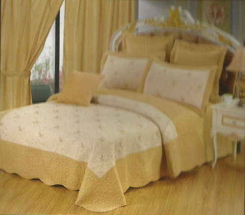 Exclusive Embroidered 10 Piece comforter (range 11 = R450)