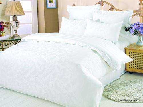 Exclusive Bedding Set (Range 16 = R450)