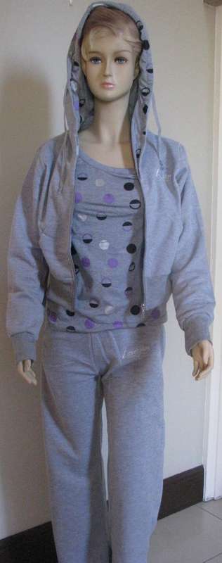 STYLISH LADIES TRACKSUIT