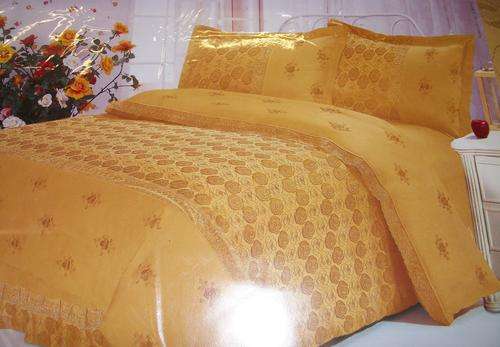 Exclusive 6 Piece Bedding Set