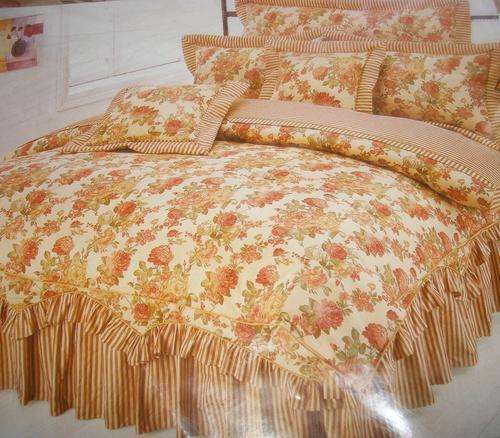 EXCLUSIVE 6PC BEDDING SET