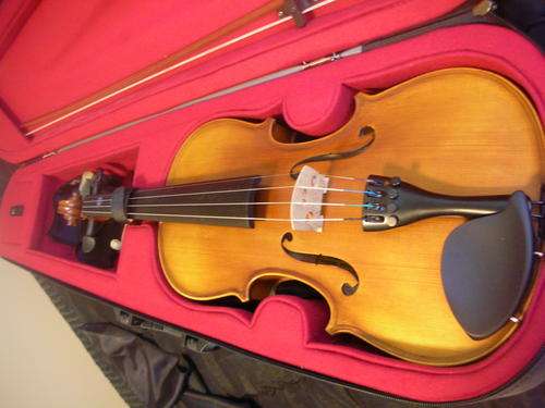 Sandner 4/4 Violin in excellent condition