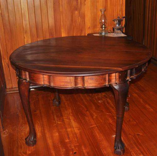 Vintage Ball and Claw Dinning Room Table - Two Leaves