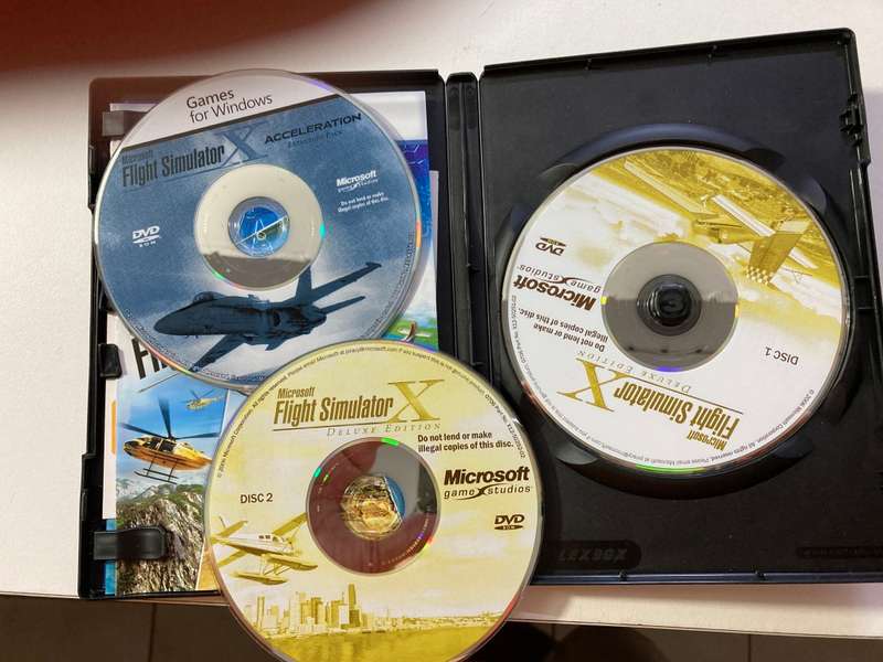 Microsoft Flight Simulator X Gold Edition with Acceleration Expansion Pack
