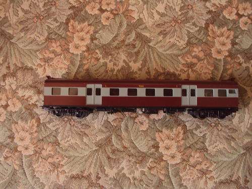 Lima Suburban 3rd Class Coach