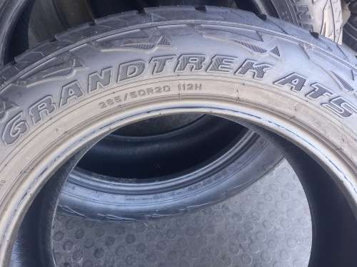 285/50/20 × 2 Dunlop Grandtrak AT5.