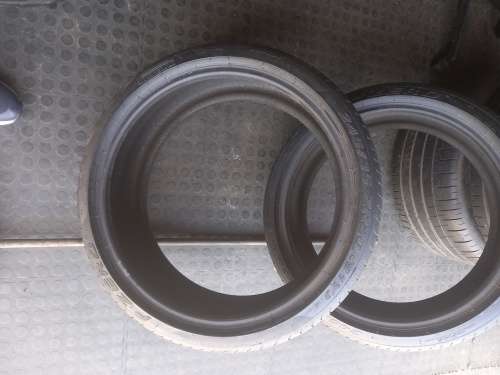 245/35/20 × 2 Pirelli Pzerro tyres. Non runflats