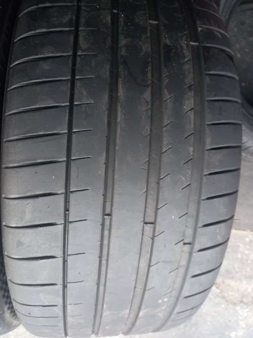 285/35/22 Michelin pilot sport S. 80% life