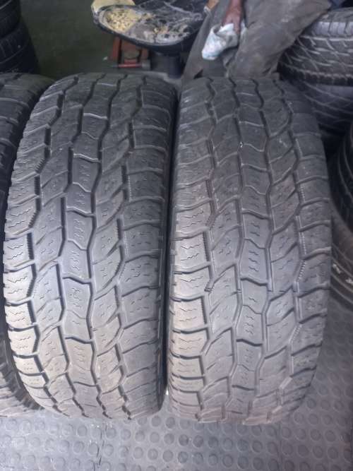 265/65/18 Cooper Discoverer AT3. White lettering. 75% life