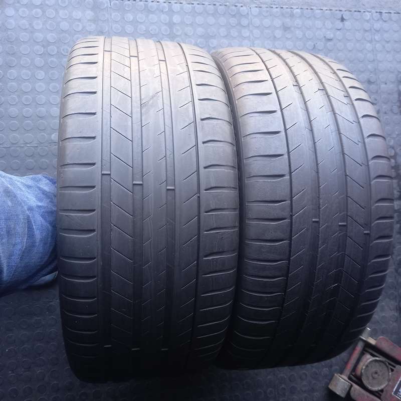 265/45/20 Michelin Latitude 3. Still in good Condition