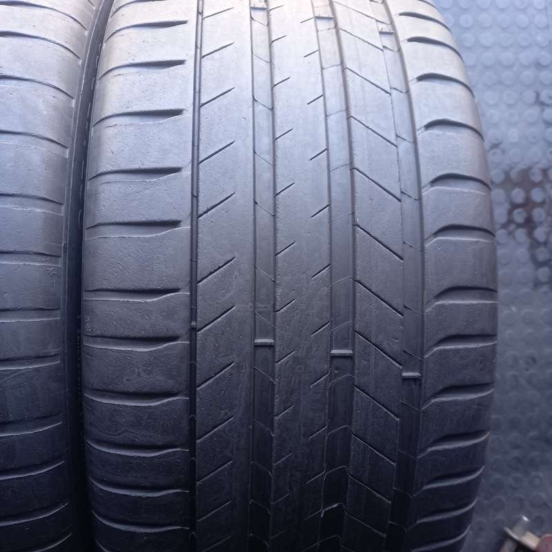 265/45/20 Michelin Latitude 3. Still in good Condition