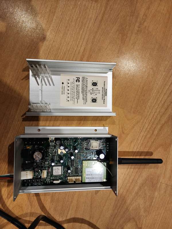 Paradox PCS200 GPRS / GSM alarm communications module.