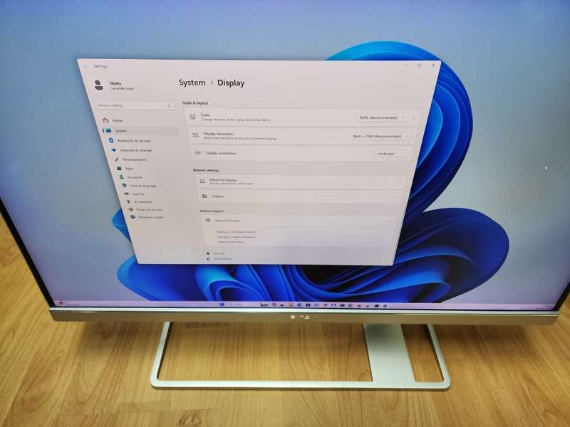 2x Acer 27` S277HK 4K UHD IPS 60Hz Monitors
