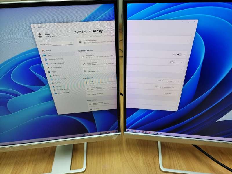 2x Acer 27` S277HK 4K UHD IPS 60Hz Monitors