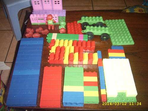 150 piece SUPER BLOCKS in barrel container at R1 start