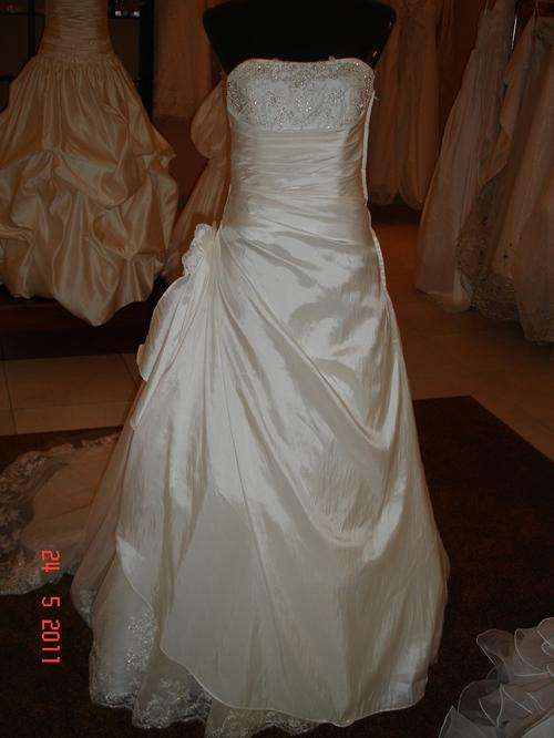 10 Wedding dresses