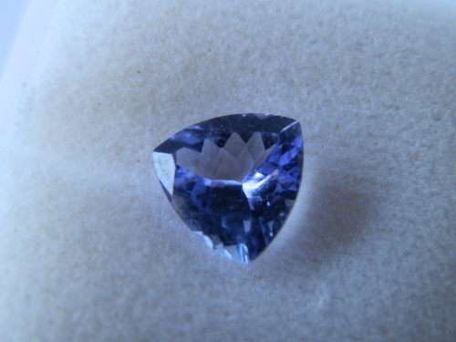 Natural 0.92 ct Tanzanite (3) - seven (7) days to pay