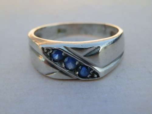 Vintage sterling silver blue sapphire ring, 5.2 g.