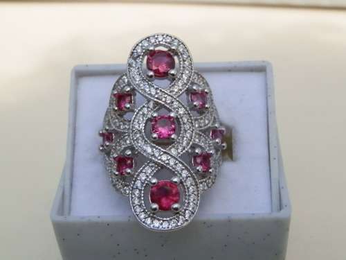 Sterling silver ruby ring - 6.8 g.