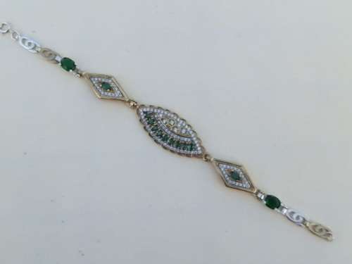Striking sterling silver bracelet - weight 16.6 g.