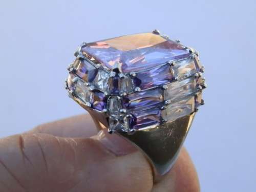Magnificent solid sterling silver ring - weight 16.5 g.