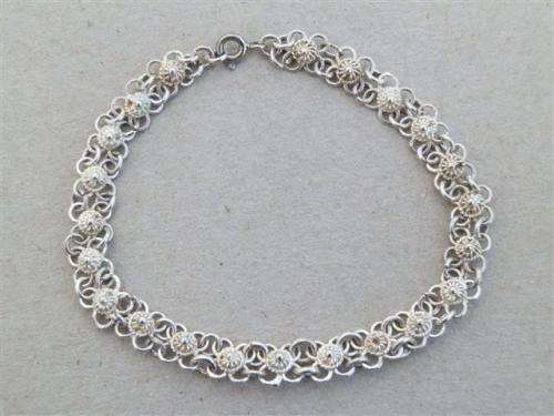Gorgeous solid sterling silver fancy bracelet - weight 7.74 g.