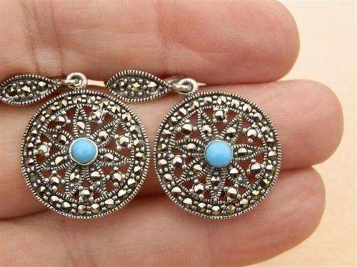 Awesome solid sterling silver turquoise earrings - weight 9.05 g.