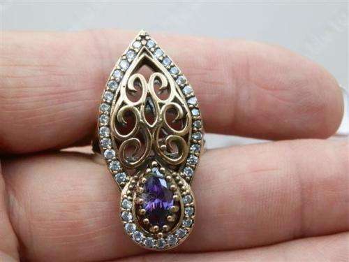 Awesome sterling silver amethyst ring - weight 9.19 g.