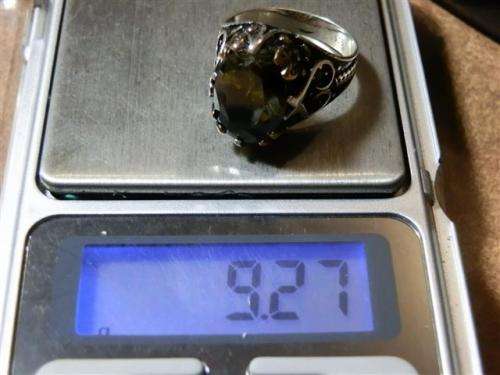Stunning sterling silver ring - weight 9.27 g.