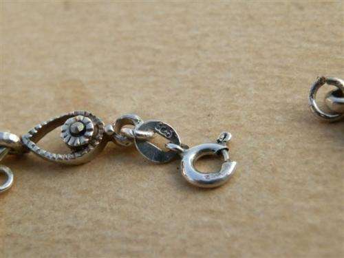 Ravishing solid sterling silver fancy bracelet - weight 8.89 g.
