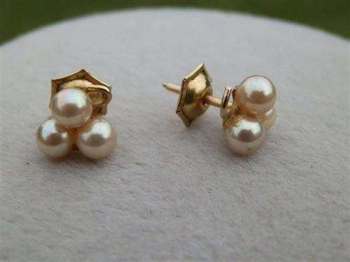 Lovely antique 9 ct gold real sea pearl earrings.
