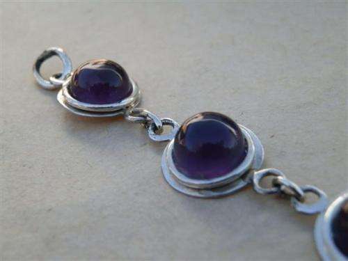 Astonishing solid sterling silver natural amethyst bracelet - weight 12.6 g.