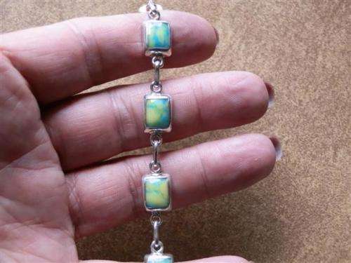 Fabulous sturdy solid sterling silver vintage Mexico bracelet - weight 23.53 g.