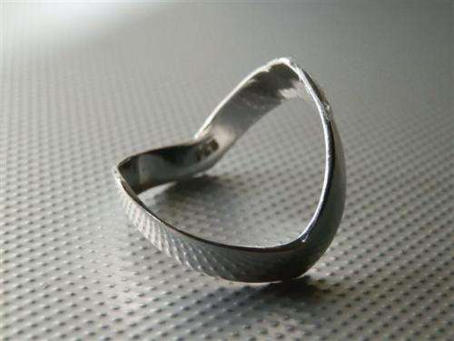 Amazing Solid Sterling Silver Wishbone Ring