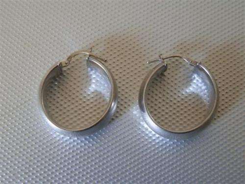 Sterling Silver Earrings - weight 5.4 g