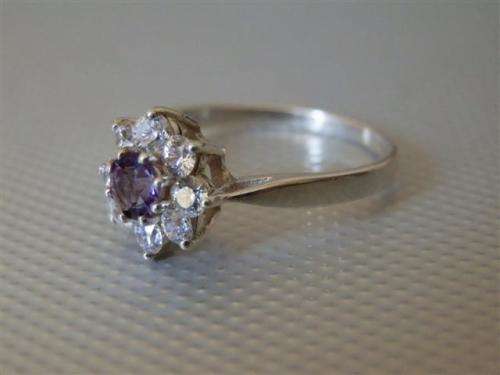 Lovely Solid Sterling Silver Cluster Ring