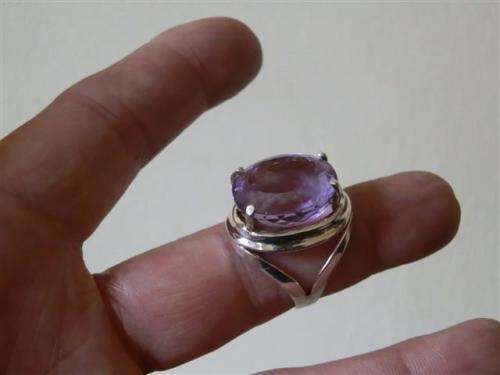 Solid Sterling Silver Ring with large Amethyst - weight 10 g
