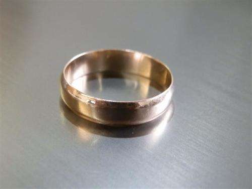 SALE!!  Solid 9 ct Gold Ring