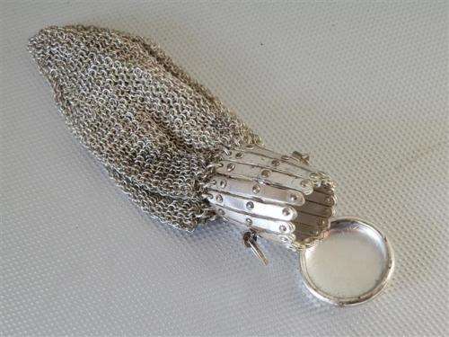 Gorgious Antique Silver Mesh Purse - weight 64 g