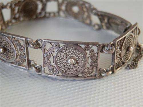 Antique Solid 800 Silver Filigree Bracelet - weight 11.5 g