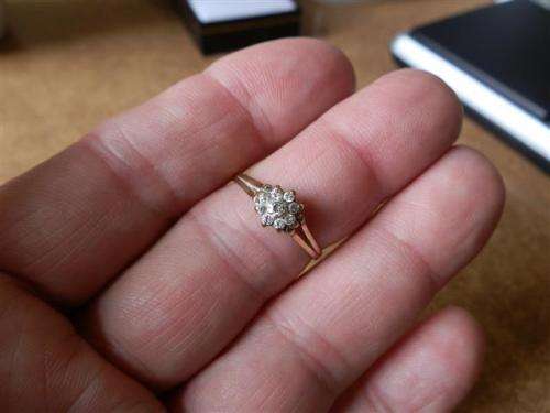 9 ct Gold approx 0.20 ct Diamond Cluster Ring