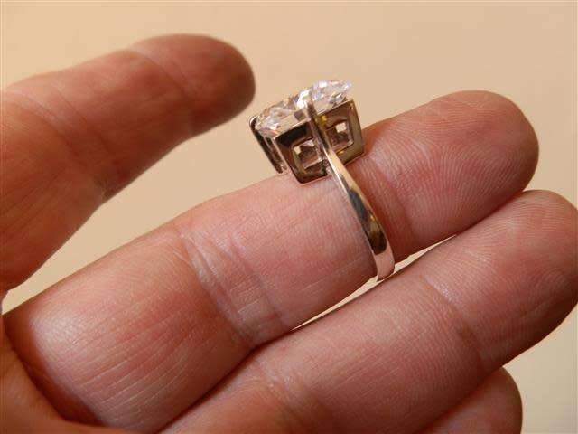 Sterling Silver Ring with Clear Stone - weight 6.5 g