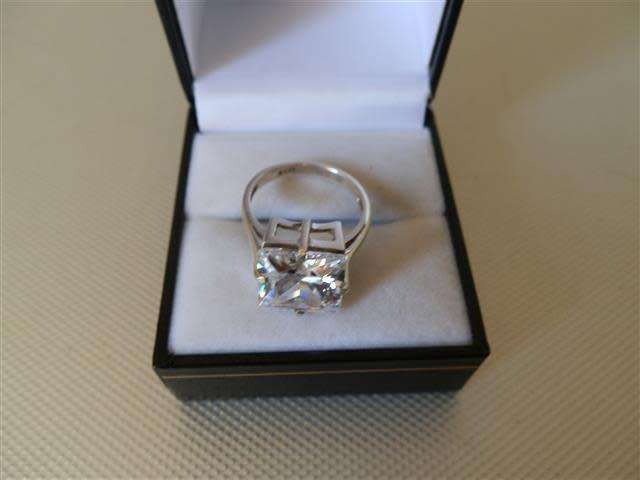 Sterling Silver Ring with Clear Stone - weight 6.5 g