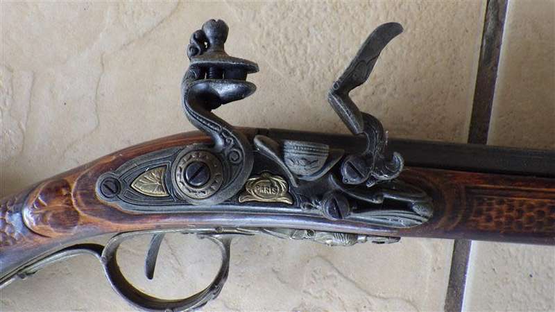 Lovely Vintage Old Gun Replica
