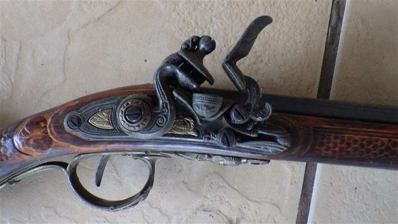 Lovely Vintage Old Gun Replica
