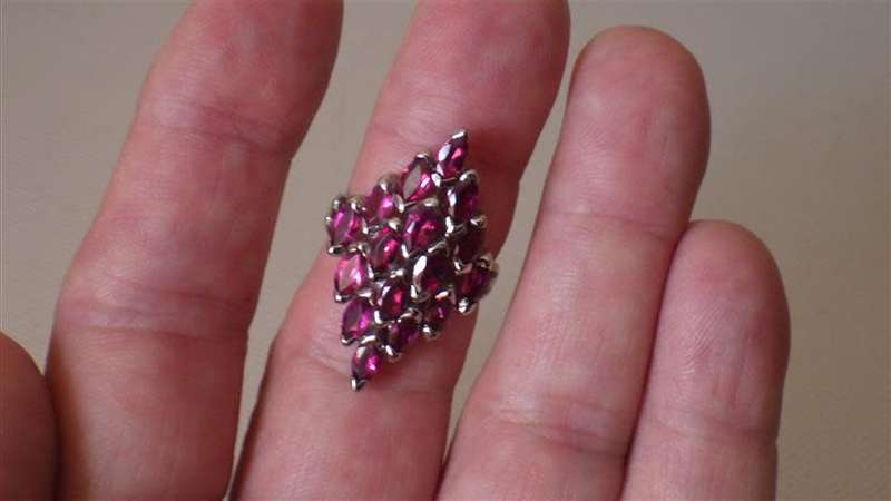 Awesome Sterling Silver Cluster Ring - weight 6.4 g