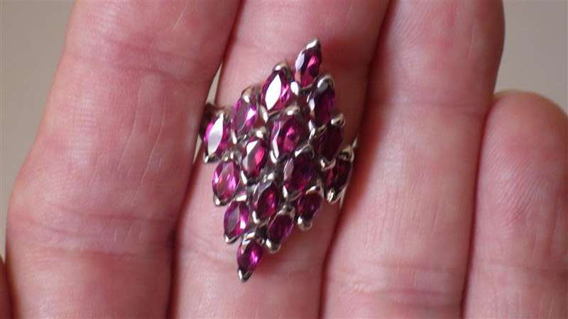 Awesome Sterling Silver Cluster Ring - weight 6.4 g